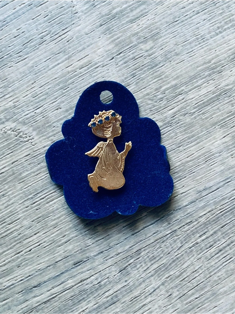 Vintage Avon Gold-tone Angel Pin w/ Blue Accents & Box